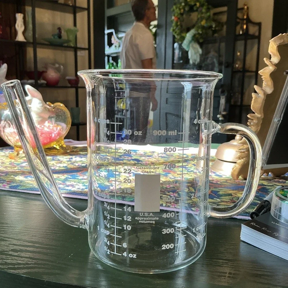Catamount Glass U.S.A. Bottom Spout Beaker Fat Separator Cups Ounces ml Readings